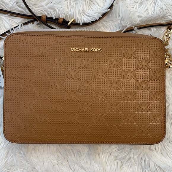 Michael Kors Jet Set Crossbody - Picture 2 of 6
